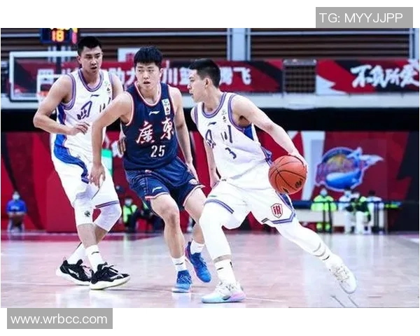 广州篮球队强势领跑篮球状态排行榜展现卓越实力与团队合作精神